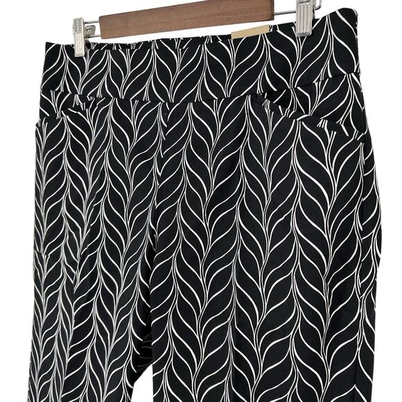 NEW NWT Chicos Perfect Stretch Sz 1.5 US 10 Medium/Large Josie Slim Capri Pants - Picture 5 of 10